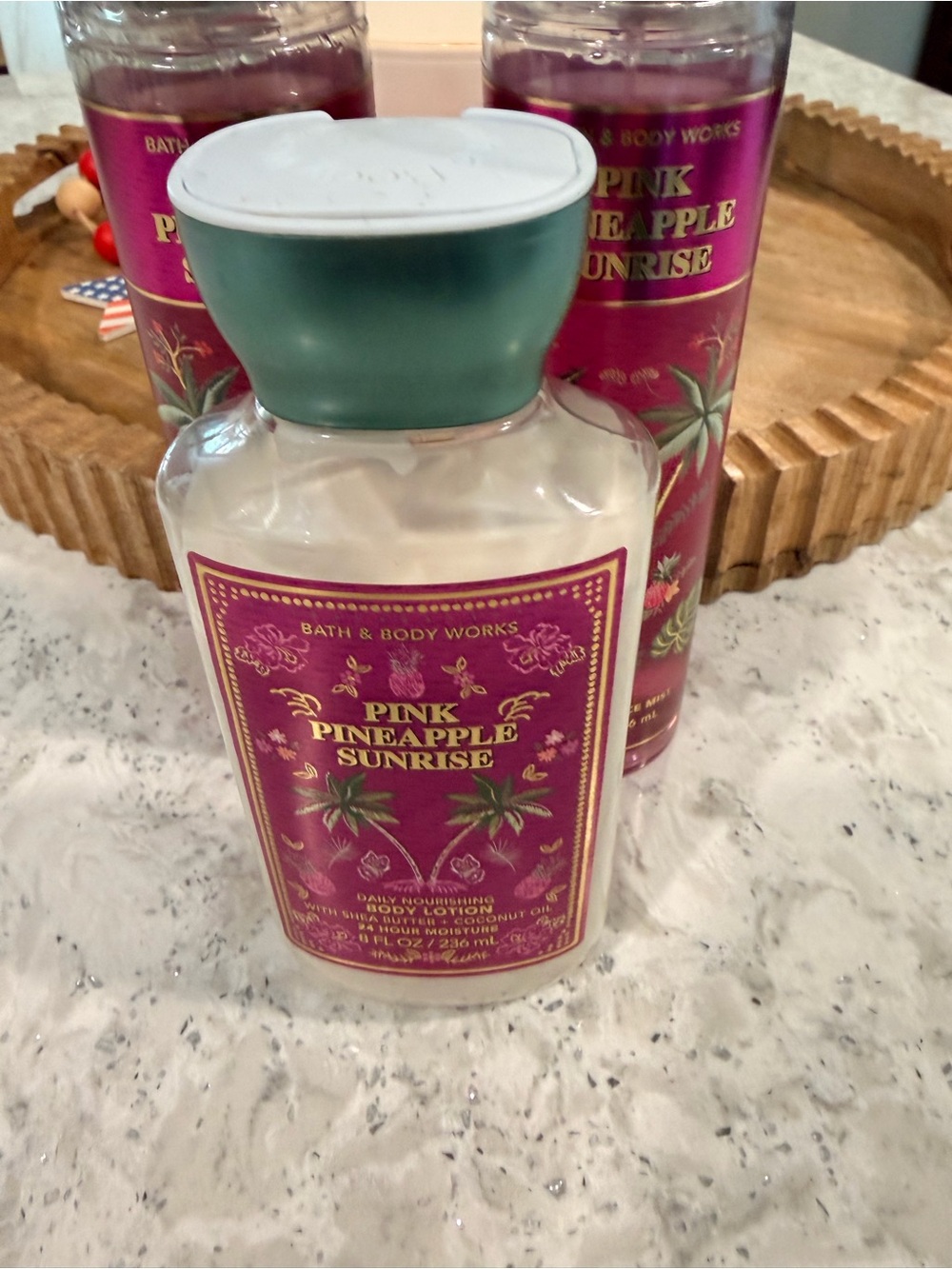 Bath & Body Works Pink Pineapple Sunrise Mist & Lotion Trio. - Picture 2 of 9